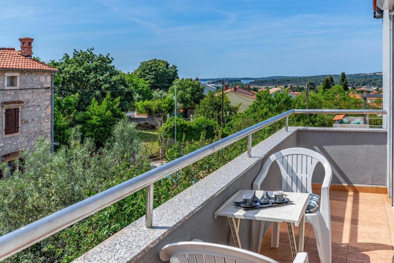 Apartment Lorencin Milka Медулин Екстериор снимка